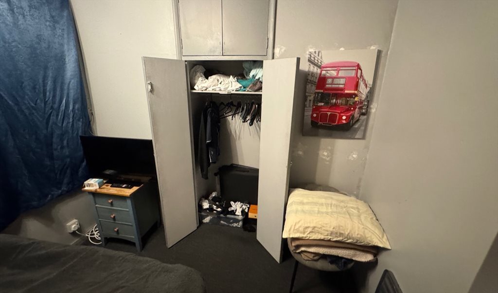 Room to rent in Thirsk Road, Elstree and Borehamwood - Double room - Image 4