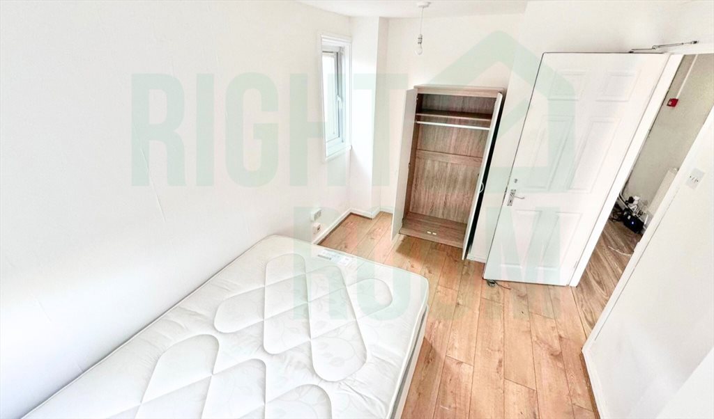 Room to rent in Chesnut Road, Haringey - Room 1, Chesnut Road, Tottenham, London N17 Available: 10 November 2025 - Image 3