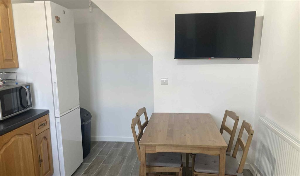 Room to rent in Lockwood Square, Southwark - Cosy double bedroom 5mins from Bermondsey station! - Image 2