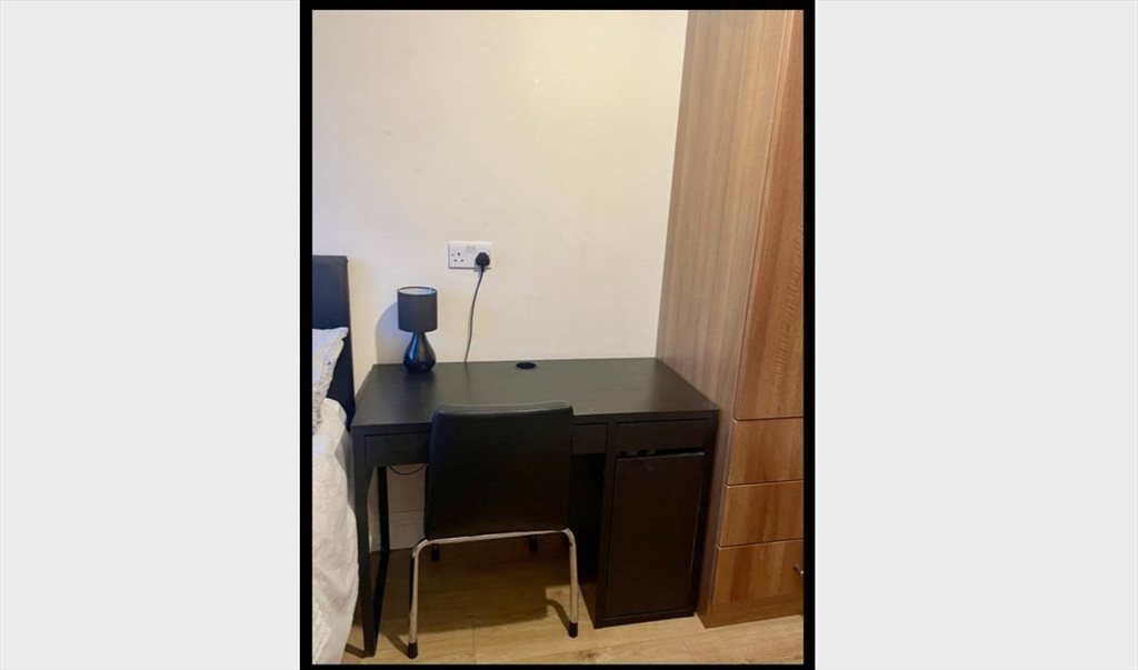 Room to rent in Lawrence Close, Tower Hamlets - Double Room - Bow Road/Mile End - Nov 1st - Image 2