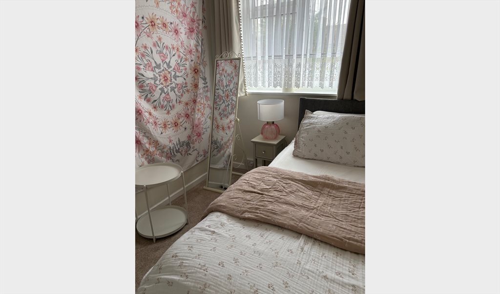 Room to rent in Shroffold Road, Lewisham - Clean single room for rent - Image 3