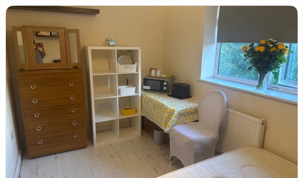Room to rent in Weston Road, Lewknor - Double room - Image 2