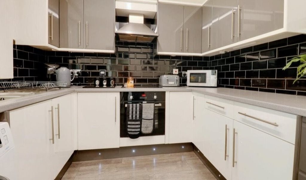 Room to rent in Dagnam Road, Arbourthorne - Modern Furnished Large Double Room in Quiet Home - S2 - Image 4