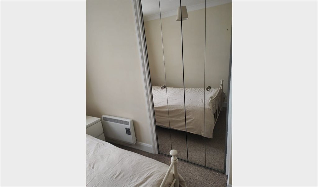 Room to rent in Knights Field, High Town - 2 Rooms for the price of 1 in LU2 - Image 2