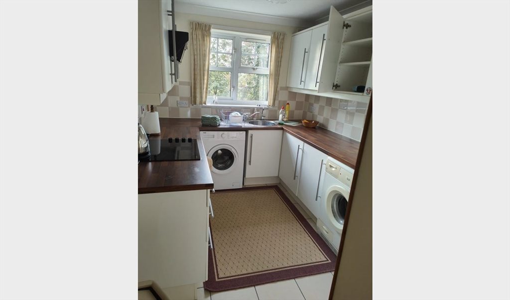 Room to rent in Knights Field, High Town - 2 Rooms for the price of 1 in LU2 - Image 4