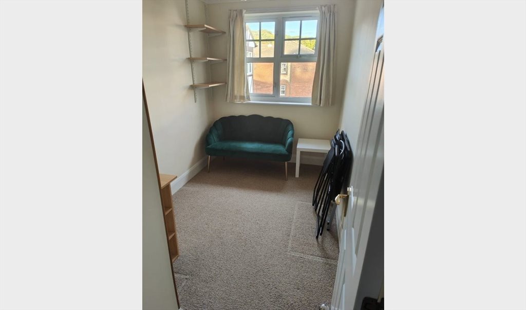 Room to rent in Knights Field, High Town - 2 Rooms for the price of 1 in LU2 - Image 7