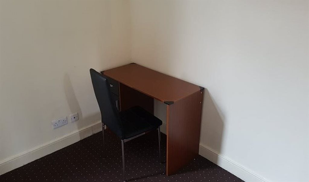 Room to rent in Nasmyth Street, Cheetham - Double & Single Room near City Centre - Image 8