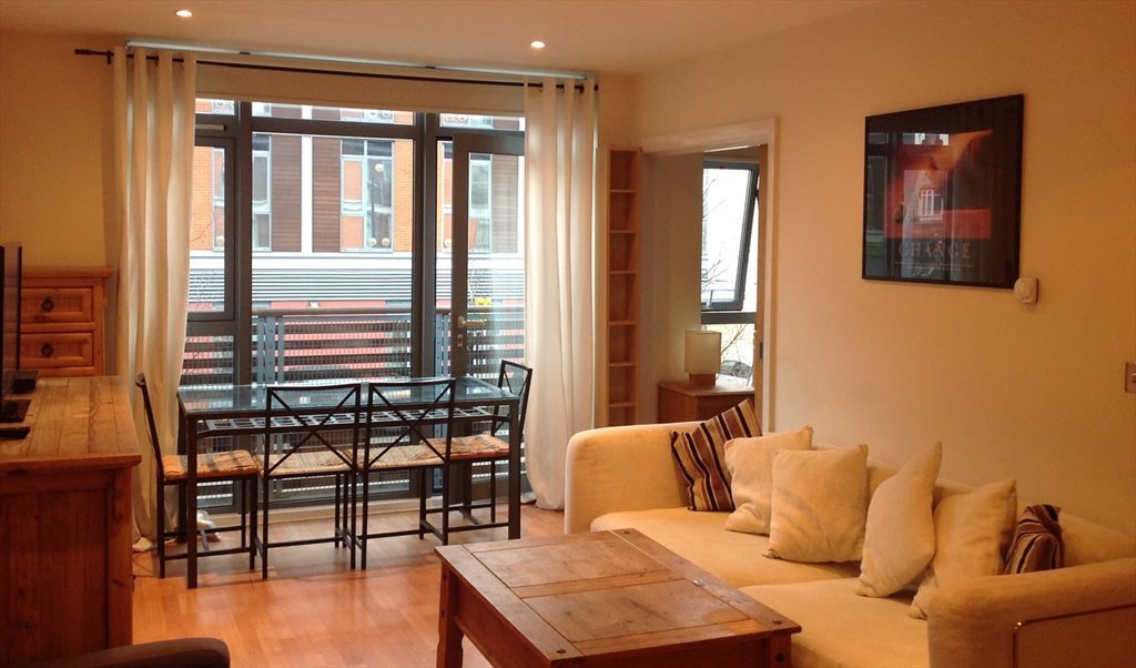 Room to rent in Whippendell Road, Holywell - Luxurious 2 Bed Apartment - Image 6