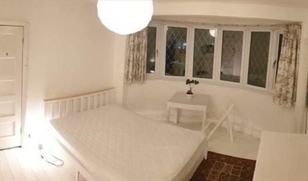 Room to rent in Endersleigh Gardens, Barnet - 2 double rooms-renovated house-all bills incl - Image 6