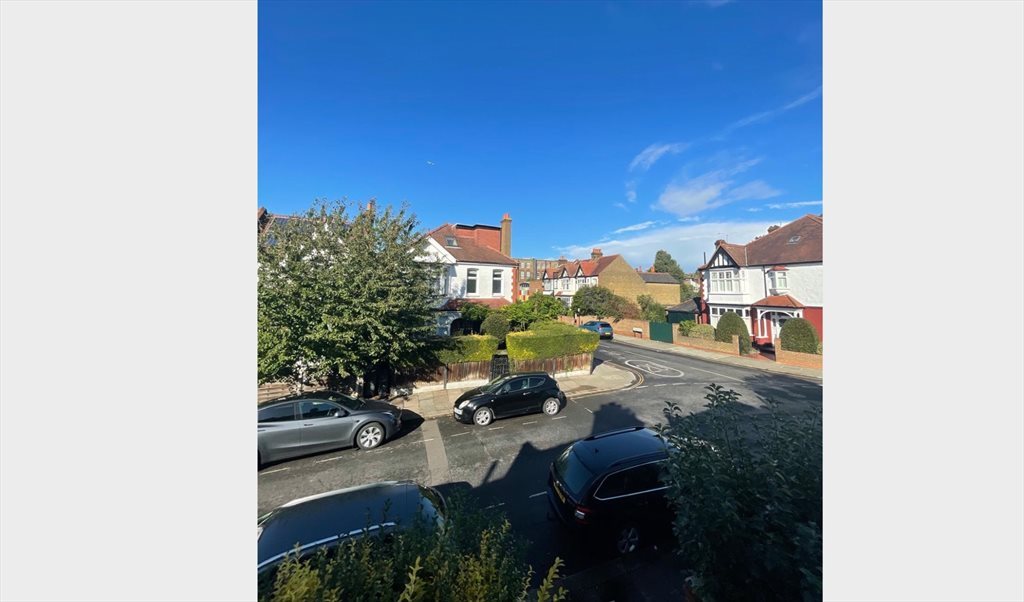 Room to rent in Wyatt Park Road, Lambeth - Cosy Double Room in Streatham Hill - Image 4