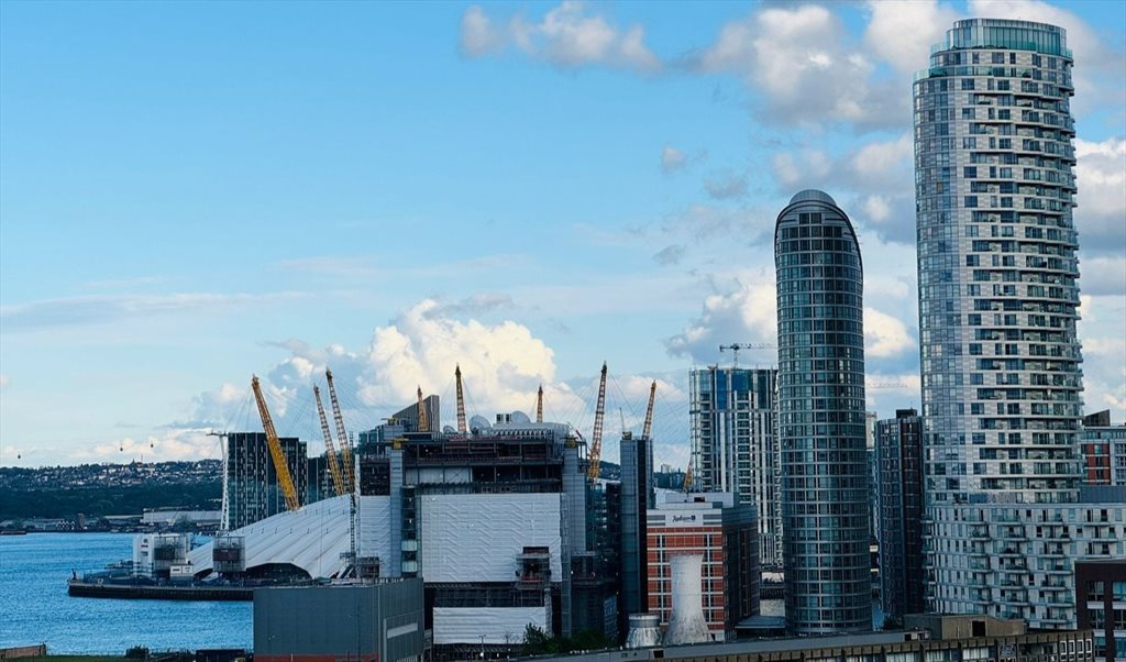 Room to rent in Blashill Court, Tower Hamlets -  Zero Deposit ╹Panoramic View ╹E14 ⚫ - Image 6