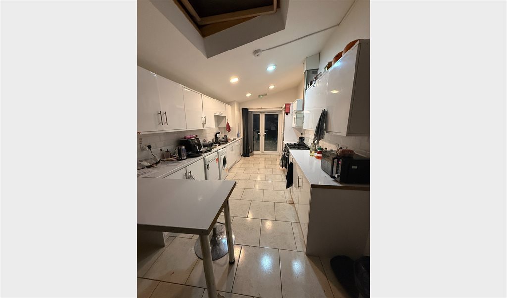 Room to rent in Tiverton Road, Selly Oak -  Room Available Now – 276 Tiverton Road, Selly Oak (£472 + £80 bills/month) - Image 8