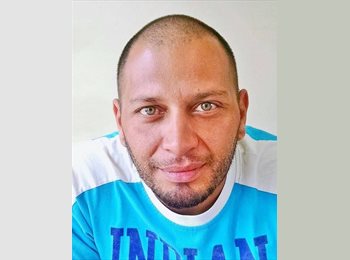 Roomgo AR - Augusto - 46 - Mar del Plata