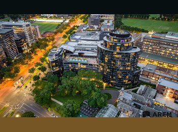 Roomgo AU - Executive Two bedroom & two bathrooms, Melbourne - $650 pw
