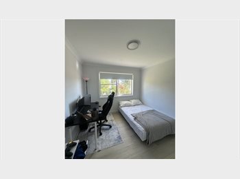 Roomgo AU - Room for rent in castle hill, Glenwood - $275 pw