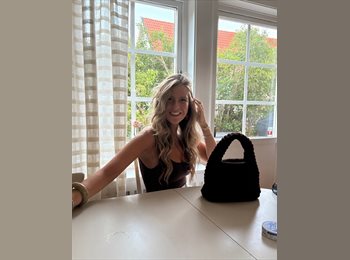 Roomgo AU - Matilda - 20 - Melbourne