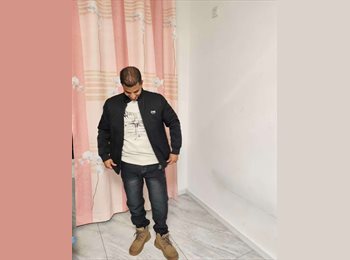 Roomgo AU - Eskandar  - 39 - Melbourne