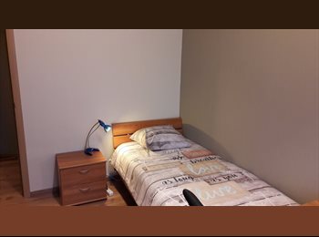 Appartager BE - Chambre sympa au 1er étage , Charleroi - 320 € pm