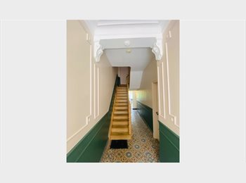 Appartager BE - Jolies chambres avec douche frigo individuel dans maison de maître, Namur - 465 € pm