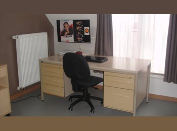Appartager BE - Kot, Étudier dans le silence d'un couvent, Bruges - 365 € pm