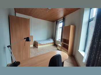 Appartager BE - Libre ! Grande chambre lumineuse proche Hautes Ecoles Montignies Sur Sambre, Charleroi - 330 € pm