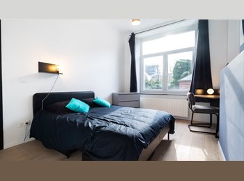 Appartager BE - Athénée 18 chambre 2, Charleroi - 575 € pm
