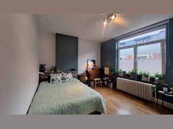 Appartager BE - Grande chambre près du centre de Namur, Namur - 474 € pm