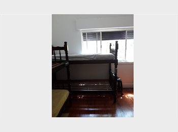 Roomgo BR - Aluguel de Quarto e vagas  Masculino  em São Paulo. Mobiliados com tudo incluso. Trem SP ZO  da Lapa, Perdizes - R$ 500 Por mês