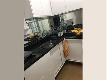 Roomgo BR - apartamento com qualidade e padrão ,central, Curitiba - R$ 1.500 Por mês