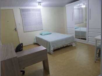 Roomgo BR - SUITE MOBILIADA PARA UMA PESSOA, Liberdade - R$ 1.135 Por mês