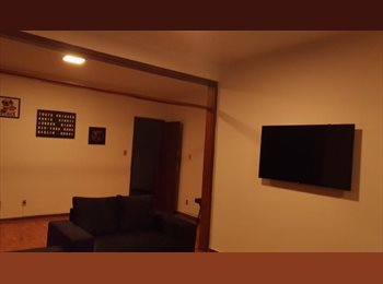 Roomgo BR - Vaga masculina em quarto individual na Savassi, Belo Horizonte - R$ 1.300 Por mês