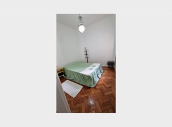 Roomgo BR - Quarto com ar condicionado em AP lindinho na Tijuca, Tijuca - R$ 1.300 Por mês