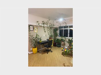 Roomgo BR - Quarto mobiliado no centro para moradia temporária., Santa Cecilia - R$ 3.000 Por mês