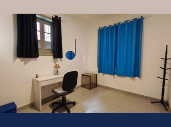 Roomgo BR - Quarto individual amplo em majestosa casa na Tijuca, Tijuca - R$ 1.500 Por mês