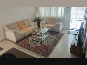 Roomgo BR - Quarto individual no Brooklin, vaga Feminina, Campo Belo - R$ 1.800 Por mês