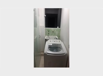 Roomgo BR - Pensão masculina quarto compartilhado, Carapicuíba - R$ 550 Por mês