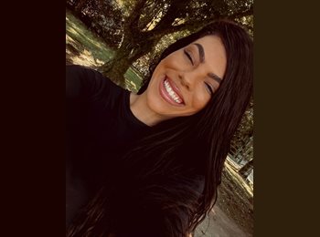 Roomgo BR - Paloma - 28 - Maracanã