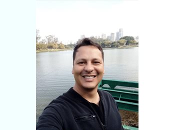 Roomgo BR - Alexandre  - 35 - Belo Horizonte