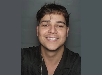 Roomgo BR - Henrique - 25 - Porto Alegre