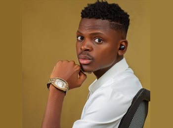 Roomgo BR - Raul João - 24 - Caxias do Sul