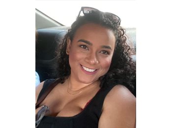 Roomgo BR - Tainá - 29 - Salvador