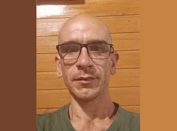 Roomgo BR - Franco - 40 - Porto Alegre