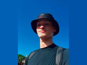 Roomgo BR - Maurício - 22 - Maracanã