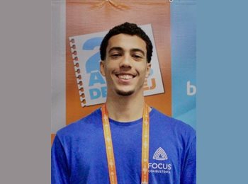 Roomgo BR - Matheus - 20 - Maracanã