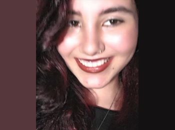 Roomgo BR - Manuella  - 18 - Tijuca