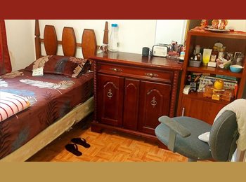 Roomgo CA - Girls Private/ Personal Rooms,or Place in a SHARED Room Near Metro station Parc/Saint Michel/Monk, Montréal - $480 pcm