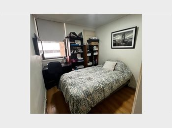 CompartoDepto CL - Habitación con baño Privado lado Metro El Golf en Amplio Depto, Providencia - CH$320.000 por mes