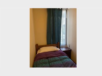 CompartoDepto CL - Arriendo Dormitorio en metro Toesca. Solo mujeres, Santiago - CH$260.000 por mes
