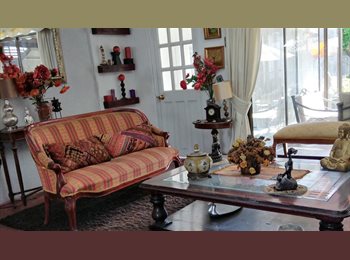 CompartoDepto CL - Amplia suite en arriendo, La Reina - CH$290.000 por mes