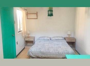 CompartoDepto CL - Pieza 5 en Casona Caracola, Santiago Centro - CH$370.000 por mes